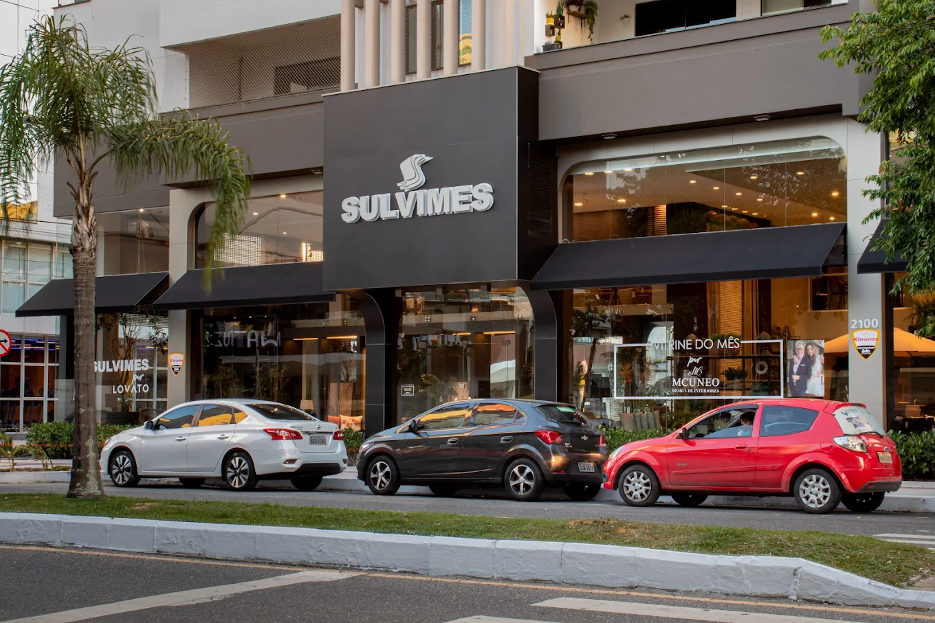 Fachada da loja Sulvimes em Balneário Camboriú, na 3ª Avenida